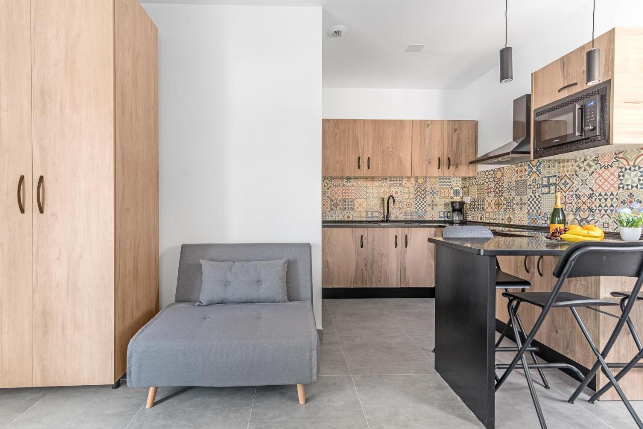 Open Sea Apartment *